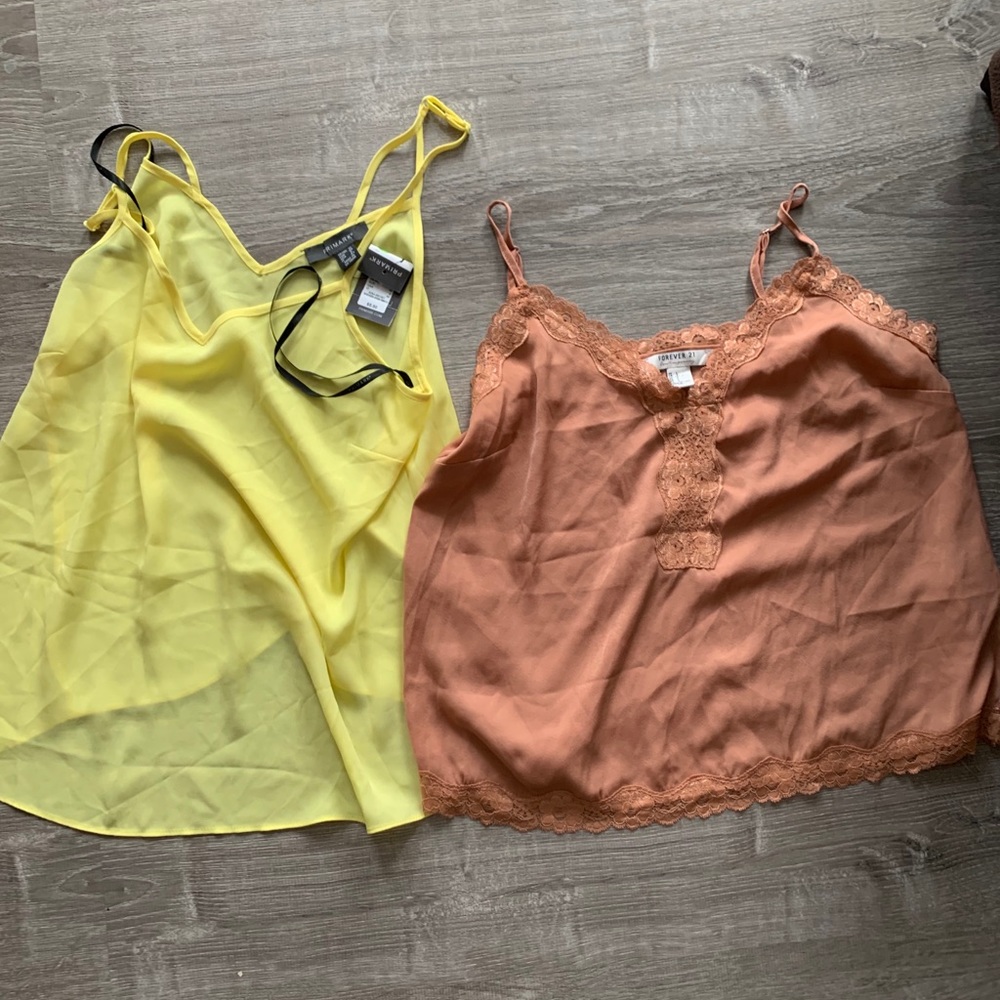 Women’s lot of 2 Blouses